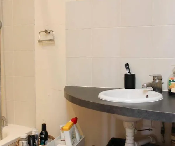 Apartman In The Center Of Párizs